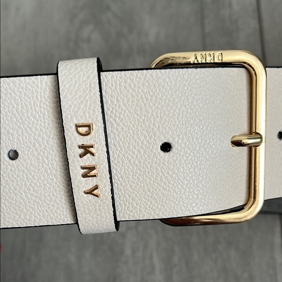 DKNY Faux Leather Cream Belt with Gold Buckle, Size L/XL - Picture 4 of 8